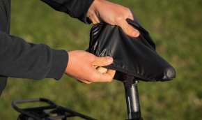 Beeld bij Handige fietsaccessoires voor weer en wind