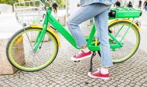 Beeld bij E-bike wordt steeds populairder onder jongeren