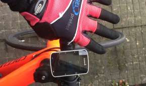 Beeld bij Fietshack: maak zelf je winterfietshandschoenen