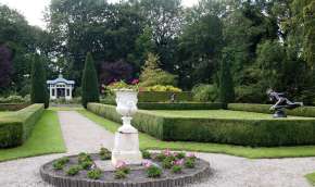 Beeld bij Rond borg Verhildersum