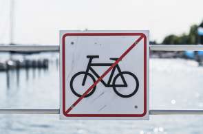 Beeld bij Bijzondere fietsregels in het buitenland