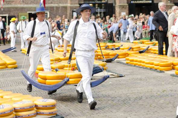 Beeld bij Door Alkmaar en langs één van de lekkerste ijssalons van Nederland