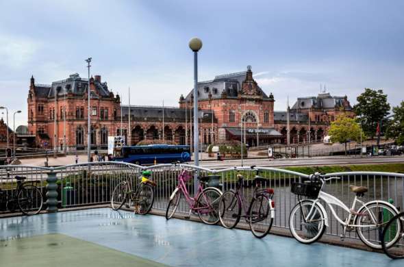 Beeld bij De vele terrassen van Groningen