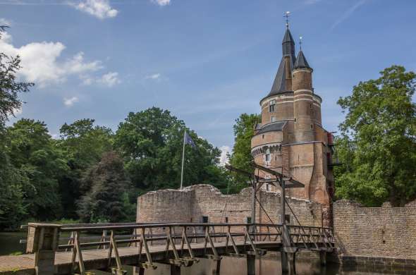 Beeld bij Kastelen bij de Kromme Rijn, Lek en Nederrijn