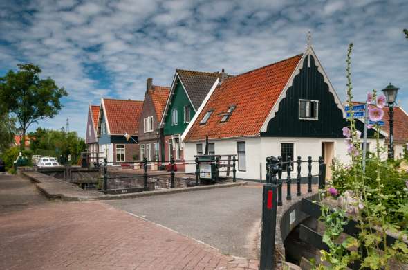 Beeld bij De geboorteplaats van Jan Adriaanszoon Leeghwater