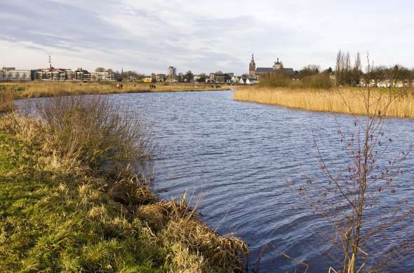 Beeld bij Water met een scheldnaam