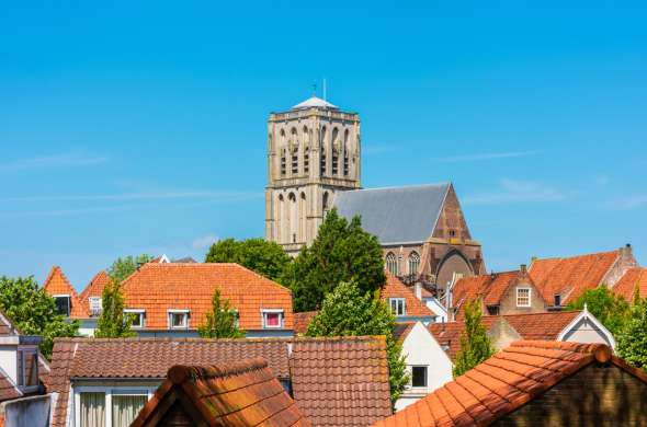 Beeld bij Een onvoltooide kerk en de Martelaren van Gorcum