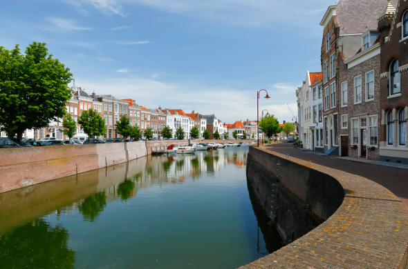 Beeld bij Handelscentrum aan de Arne