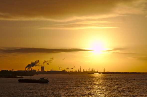 Beeld bij Haven- en industriegebied Moerdijk