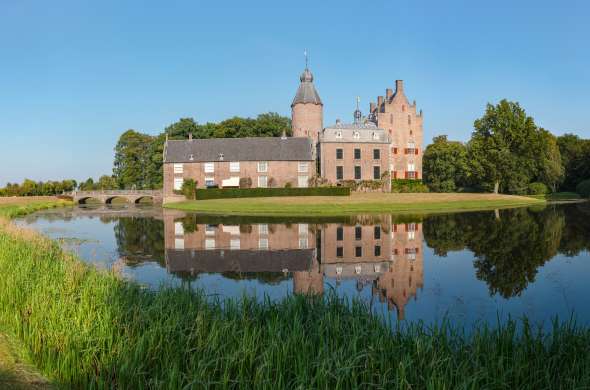 Beeld bij Het enige echt middeleeuwse kasteel van Overijssel