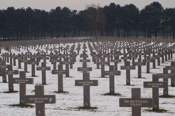 Beeld bij Duitse militaire begraafplaats Ysselsteyn