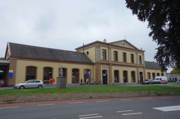 Beeld bij Station Meppel