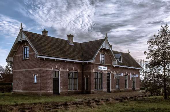 Beeld bij Station Marrum-Westernijkerk