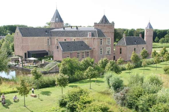 Beeld bij De tuin van Kasteel Westhove